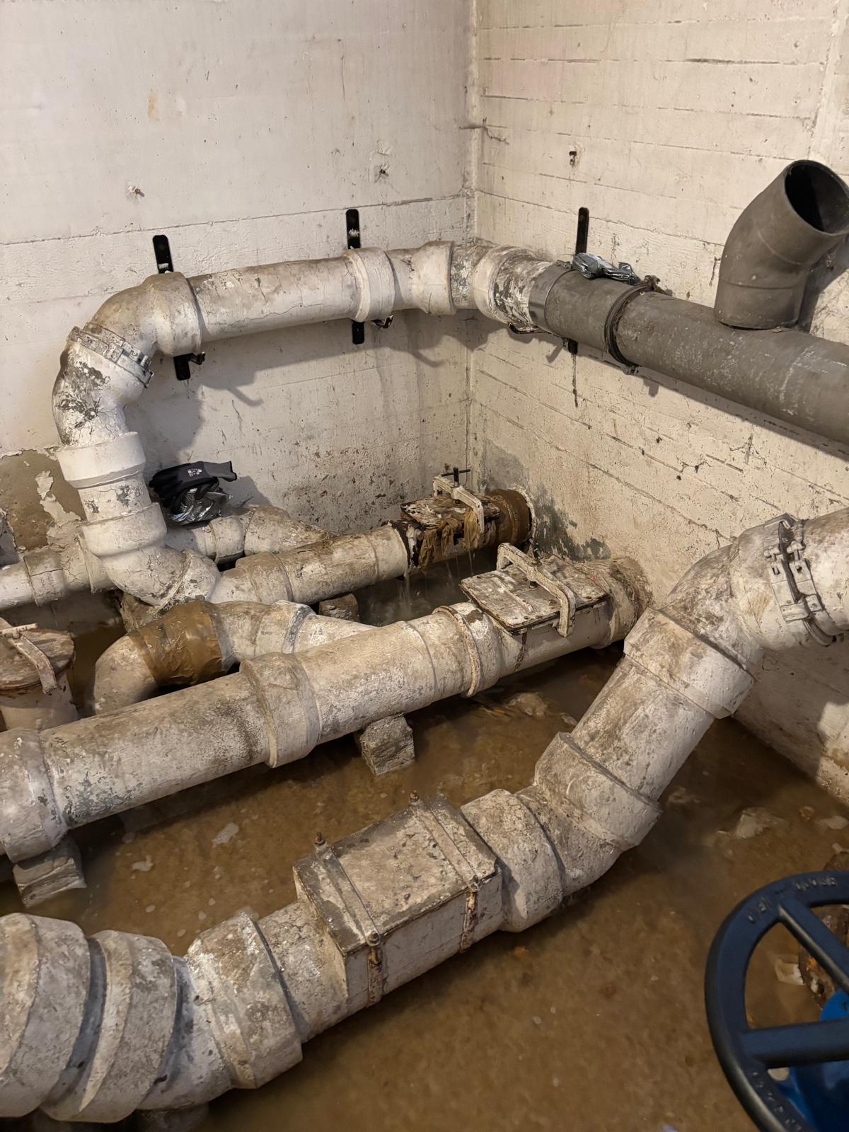 Rohrreinigung – Verstopfung beseitigt